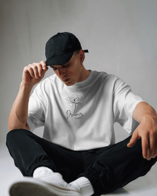 Dreamer Musta Premium Oversized Tshirt